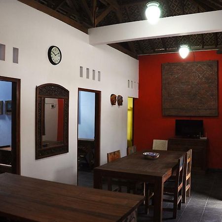 Villa Buddha Malioboro Yogyakarta Bagian luar foto
